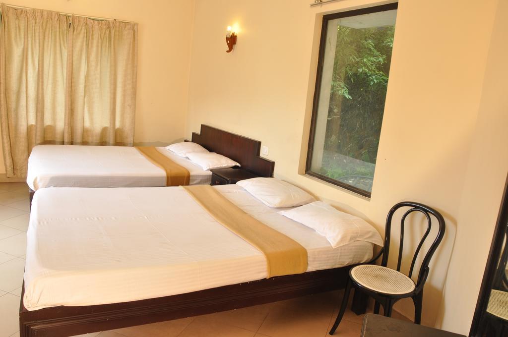 Albarad Hotel Munnar Room photo