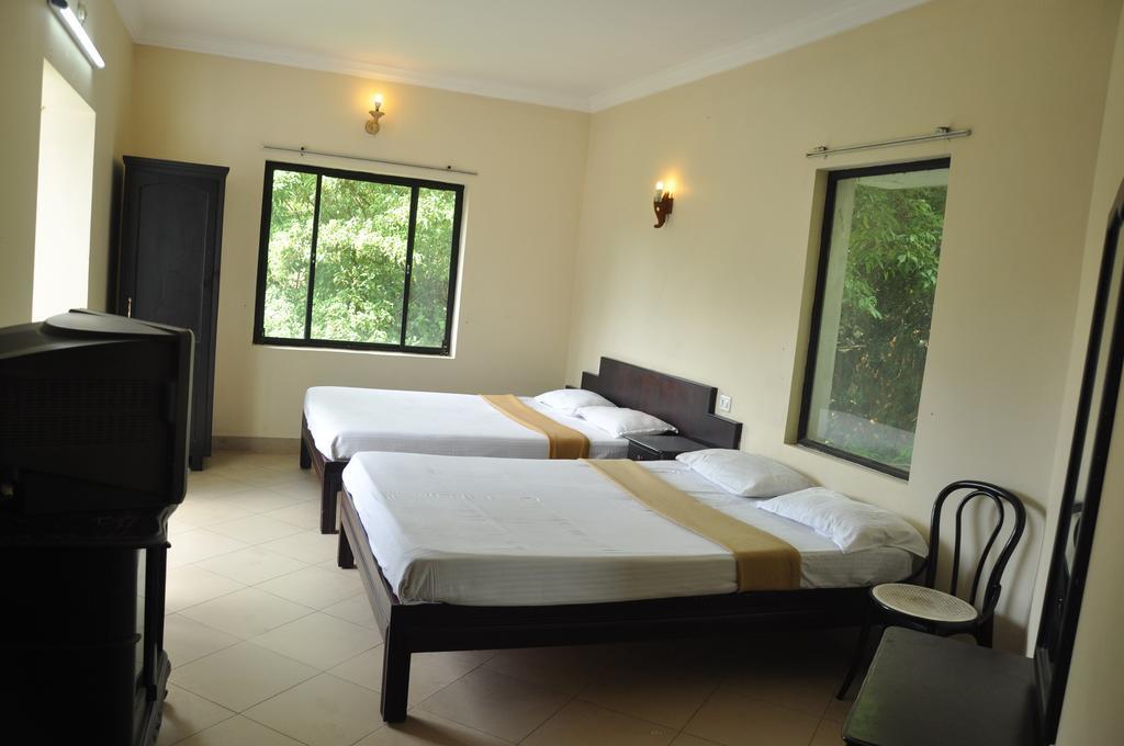 Albarad Hotel Munnar Room photo